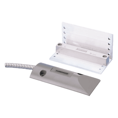 Contacto Magnético de Uso Rudo / Soporte en L Ajustable / Cable Blindado 60 cm (23.6 in) / Gap 60 mm (2.36 in) / Sellado con Epóxico / NC 28 VDC
